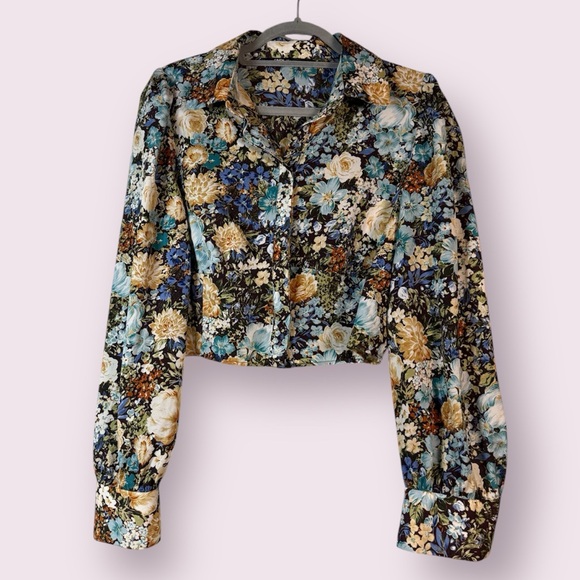 Zara Tops - Zara Blue and Brown Floral Collared Button Up Crop Long Sleeve Blouse Size Large